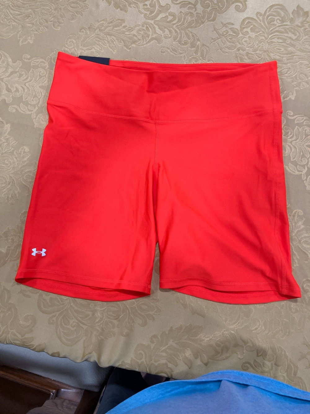 Under Armour Women’s Bright ORANGE  Mid-Rise Bike Shorts